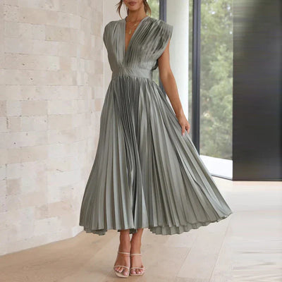 Adele™ | Maxikleid mit V-Ausschnitt und Plissee