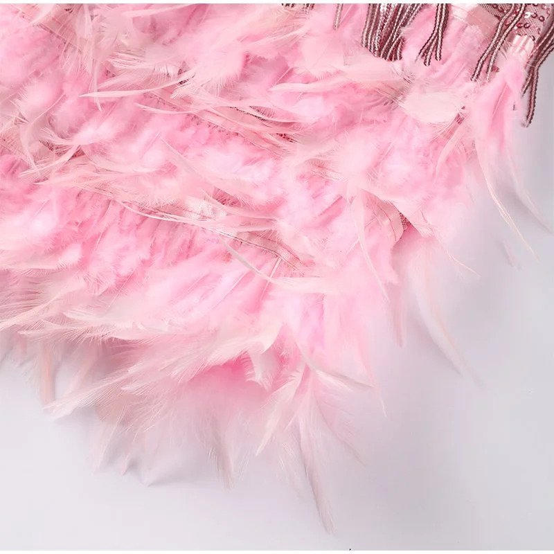 Charlize™ | Robe de cocktail chic avec plumes